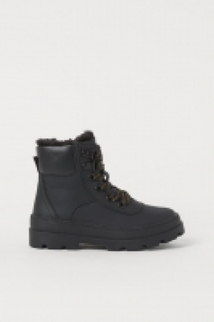 Botas con forro cálido 17.99 €