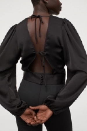 HM  Blusa con espalda cut-out