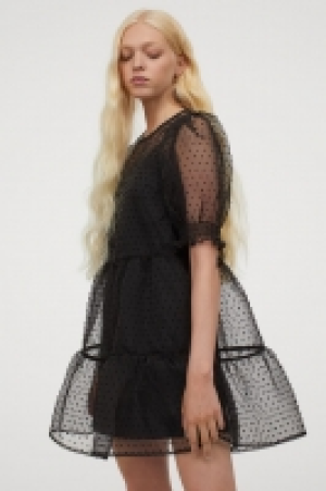 Vestido corto con manga puffy 14.99 €