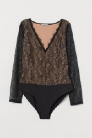 HM  Body de encaje con escote en V