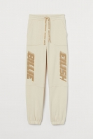 Joggers oversize 12.99 €