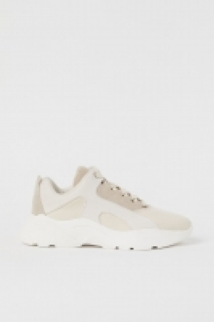 Deportivas con suela gruesa 21.99 €