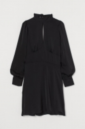 Vestido con espalda abierta 11.99 €