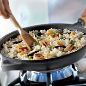 Salteado pollo Teriyaki 2.99 €