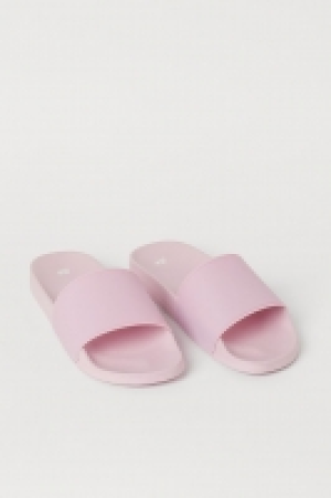Pool shoes 7.99 €
