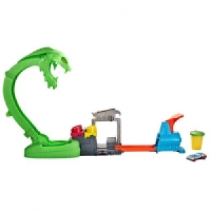 Toysrus  Hot Wheels - Playset ataque tóxico de la serpiente