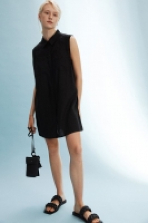 Blusa de lino sin mangas 8.99 €