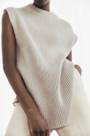 Suéter oversize sin mangas 5.99 €