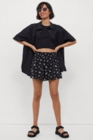 Pantalón corto amplio 6.99 €