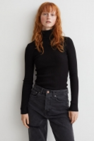 Jersey de cuello alto en punto 8.99 €