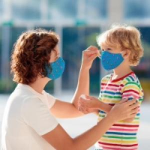 Mascarilla protección infantil higiénica Aqua Dragons (6-9 a 6.99 €