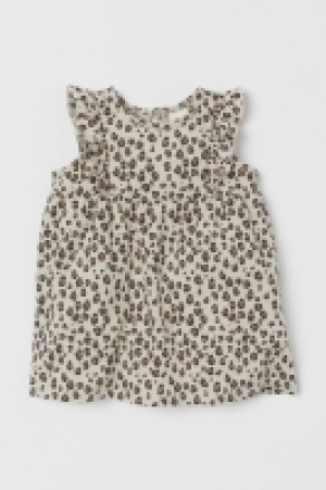 Vestido de punto con volantes 2.99 €