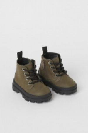 Botas con forro cálido 17.99 €