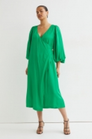 Vestido cruzado de satén 12.99 €