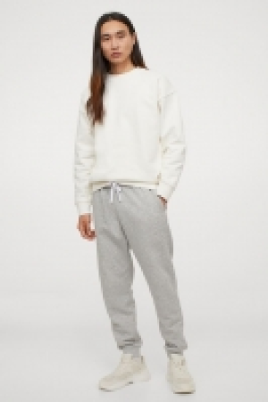 Joggers Regular Fit 6.99 €