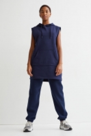 Vestido sudadera con capucha 6.99 €