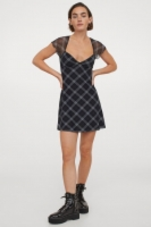 Vestido de malla 8.00 €