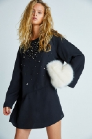 HM  Vestido con remaches