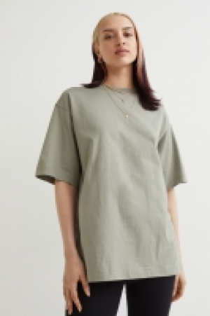HM  Oversized T-shirt
