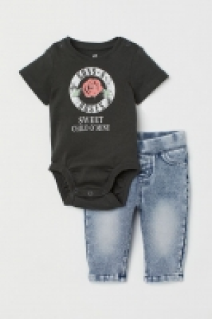 Conjunto 2 piezas con motivo 11.99 €