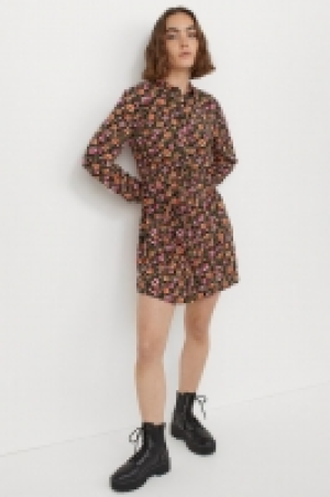 Vestido camisero con cinturón 9.99 €