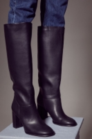 HM  Botas a la rodilla