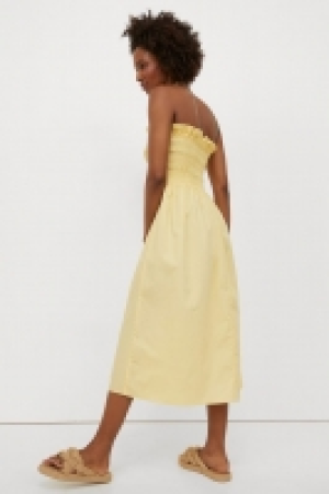 Vestido con cuerpo fruncido 8.99 €