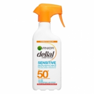 Carrefour  Spray solar FP 50+ Sensitive Advanced Delial 300 ml.