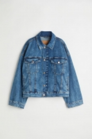 Cazadora denim oversize 23.99 €