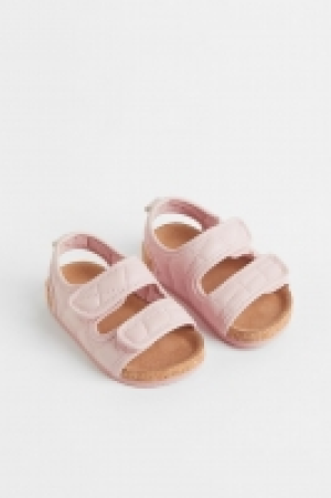 HM  Sandalias