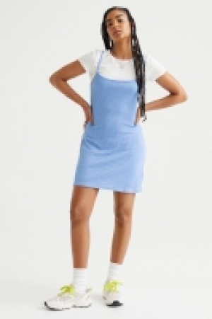 Vestido de punto efecto ganchillo 8.99 €