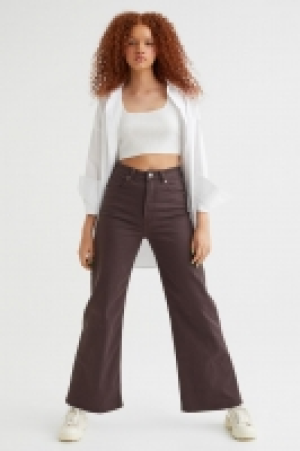 HM  Pantalón amplio de sarga