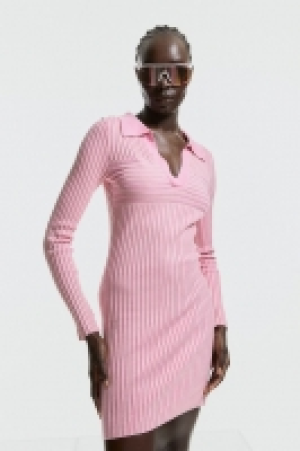 Vestido en punto de canalé con cuello 17.99 €