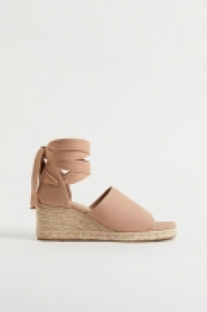 Alpargatas de cuña 12.99 €