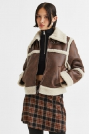 Cazadora con forro de borreguito 35.99 €