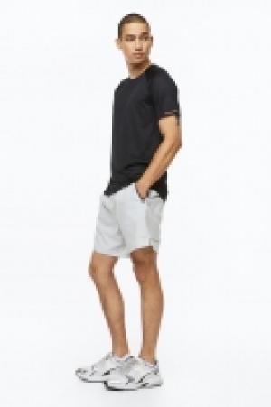 Pantalón corto de correr 17.99 €
