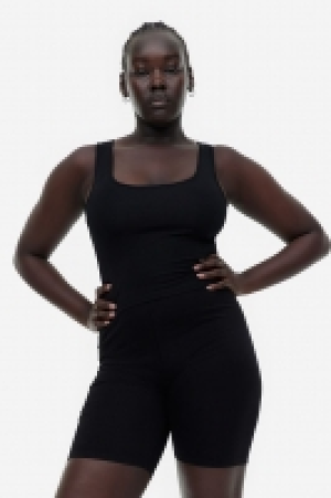 Top cropped sin mangas 2.49 €