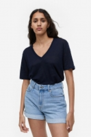 Camiseta en punto de lino con escote en V 10.99 €