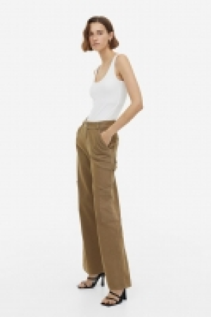 Pantalón cargo holgado 9.99 €