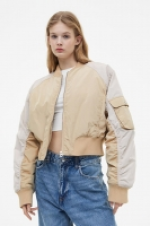 Cazadora bomber acolchada 19.99 €