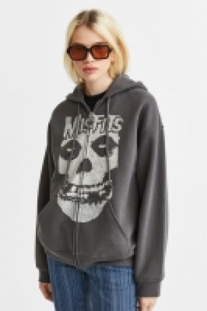 Chaqueta sudadera oversize con capucha 17.99 €