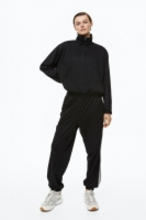 Pantalón de chándal en DryMove 17.99 €