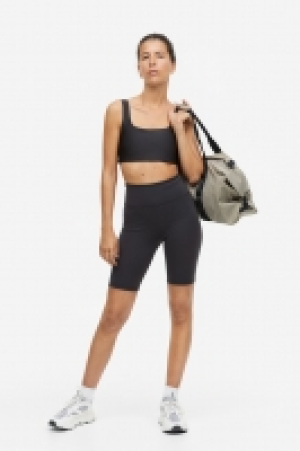 Mallas deportivas cortas 8.99 €