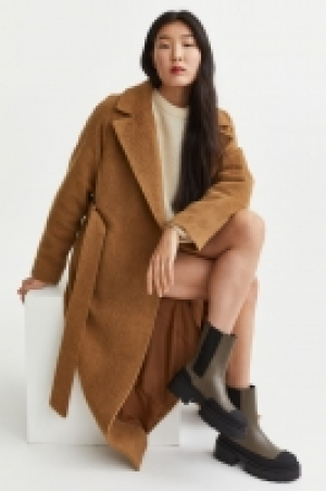 HM  Botas Chelsea con suela gruesa