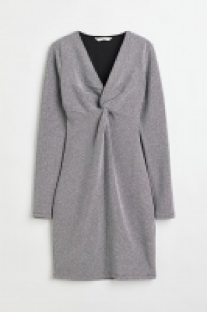HM  Vestido brillante con nudo