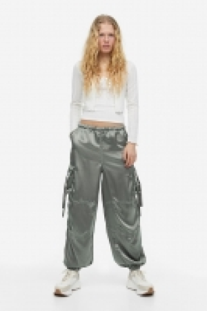 HM  Pantalón parachute de satén