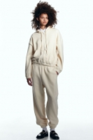 Joggers en tejido polar 12.99 €