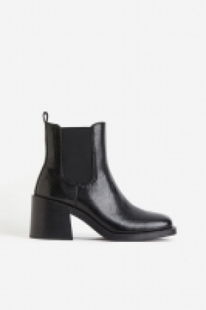 Botas Chelsea de tacón 27.99 €
