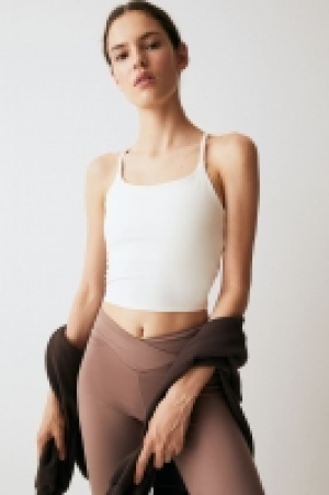 Top de deporte cropped DryMove 10.99 €