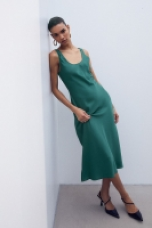 Vestido de tirantes 19.99 €
